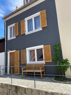 Das Gebäude in dem sich die Ferienwohnung befindet