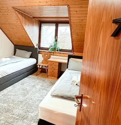 Grundriss der Unterkunft Salí Homes K39 Monte-Carlo -Spacious 6-Bedroom Apartment with Terrace and Garden Views in Bayreuth Ideal for Groups