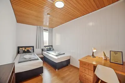 Grundriss der Unterkunft Salí Homes K39 Monte-Carlo -Spacious 6-Bedroom Apartment with Terrace and Garden Views in Bayreuth Ideal for Groups