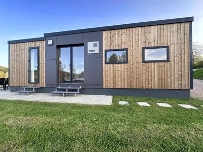 Das Gebäude in dem sich das Ferienhaus befindet