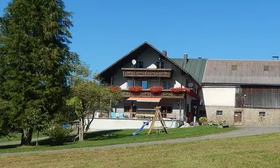 Das Gebäude in dem sich die Pension befindet