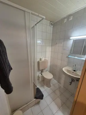 Ein Badezimmer in der Unterkunft Zum Bergbauern