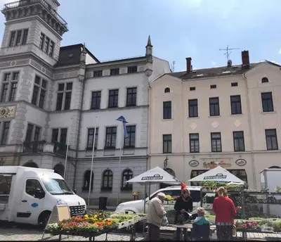 Das Gebäude in dem sich die Ferienwohnung befindet