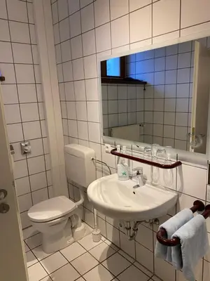 Ein Badezimmer in der Unterkunft Schlossschänke Friedenfels