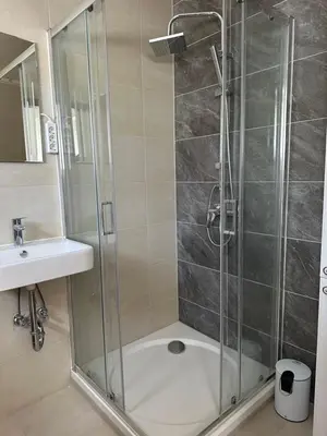 Ein Badezimmer in der Unterkunft Ein Zimmer Wohnung am Markt