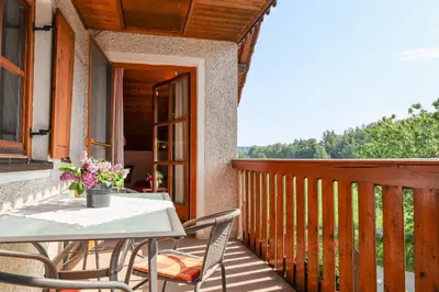 Ein Balkon oder eine Terrasse in der Unterkunft Höra‘s Apartments Hammerbergblick