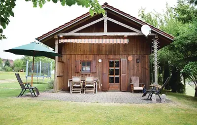Ein Garten an der Unterkunft Awesome Home In Waldmünchen With Wifi