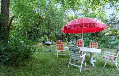 Ein Garten an der Unterkunft Ferienhaus Alex