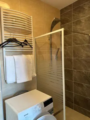Ein Badezimmer in der Unterkunft Zweizimmerwohnung am Markt