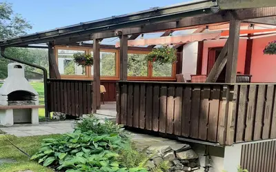 Ein Garten an der Unterkunft Ferienwohnung Oberschieda