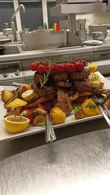 Essen im Hotel oder in der Nähe