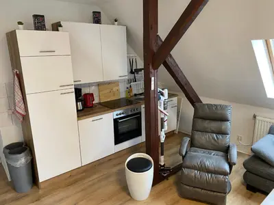 Küche/Küchenzeile in der Unterkunft FeWo WIEKO Plauen Leibnizstr. H1 DG Mitte
