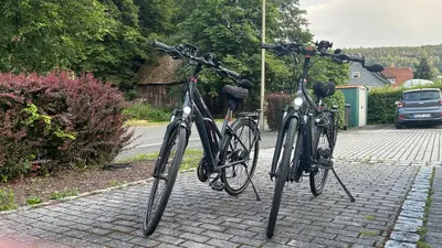 Radfahren an der Unterkunft Exklusives Penthouse mit Dachterrasse, hochwertig ausgestatteter Küche mit Dampfgarer, inklusive 2 Stellplätze und Fahrradgarage oder in der Nähe