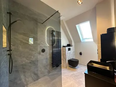 Ein Badezimmer in der Unterkunft * Stadtvilla Plauen * * außergewöhnlich * 2 Zimmerwohnung * Zentrumsnah