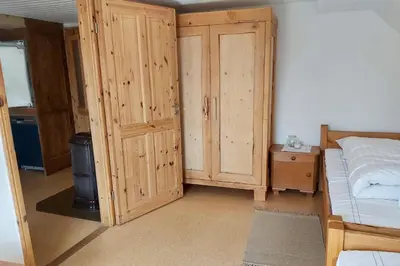 Ein Bett oder Betten in einem Zimmer der Unterkunft Dengler Hof