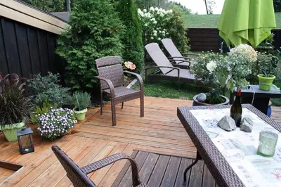 Ein Garten an der Unterkunft Apartment am Buchenhain