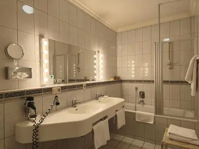 Ein Badezimmer in der Unterkunft Hotel Goldener Anker