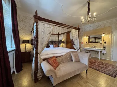 Ein Bett oder Betten in einem Zimmer der Unterkunft Hotel Goldener Anker