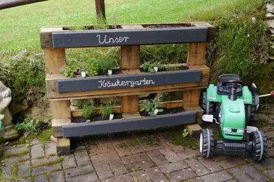 Ein Garten an der Unterkunft Gästehaus Seeber