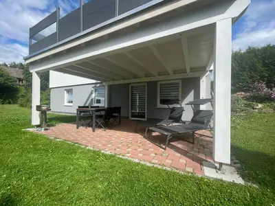 Ein Garten an der Unterkunft Ferienwohnung Lug in´s Land