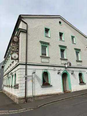 Das Gebäude in dem sich das Hotel befindet