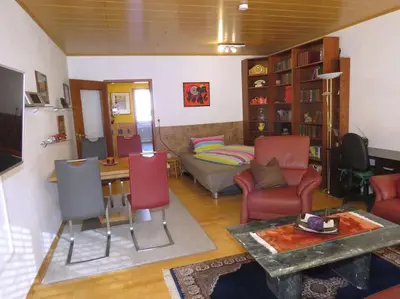Ein Sitzbereich in der Unterkunft Ferienwohnung Mia
