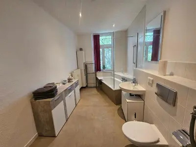 Ein Badezimmer in der Unterkunft Stilvolle Ferienwohnung am Stadtwald von Plauen
