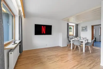 TV/Unterhaltungsangebot in der Unterkunft HomeTonight Workers Home - Komfortables Haus für bis zu 9 Monteure