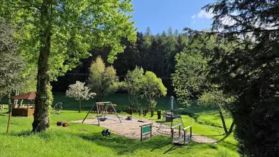 Ein Kinderspielbereich in der Unterkunft Villa Andreas