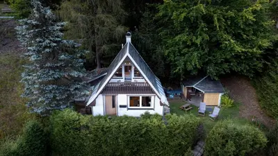 Das Gebäude in dem sich die Ferienwohnung befindet