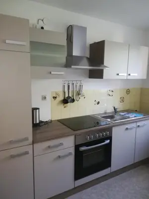 Küche/Küchenzeile in der Unterkunft Wohnung-Haus für Arbeiter und Monteure bis 11 Personen Amberg