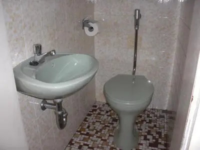 Ein Badezimmer in der Unterkunft Wohnung-Haus für Arbeiter und Monteure bis 11 Personen Amberg
