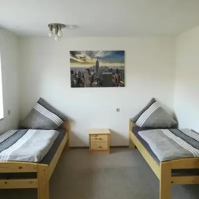 Wohnung-Haus für Arbeiter und Monteure bis 11 Personen Amberg
