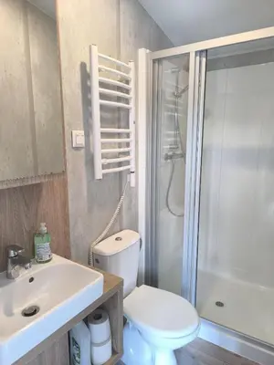 Ein Badezimmer in der Unterkunft Ferienchalet Neunburg vorm Wald Urlaub auf dem Bauernhof