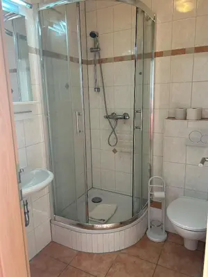 Ein Badezimmer in der Unterkunft Gasthaus & Metzgerei Besenhardt
