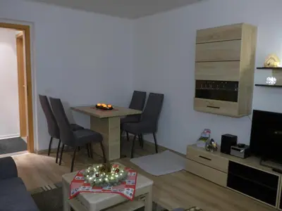 Ein Sitzbereich in der Unterkunft Bergidylle