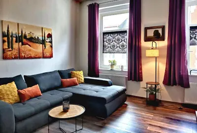 Ein Sitzbereich in der Unterkunft Art ANTON - Stilvolle Wohnung mit Balkon, zentrumsnah