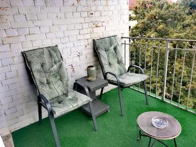 Ein Balkon oder eine Terrasse in der Unterkunft Art ANTON - Stilvolle Wohnung mit Balkon, zentrumsnah