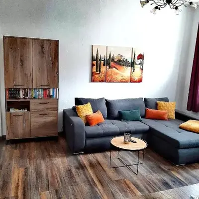 Art ANTON - Stilvolle Wohnung mit Balkon