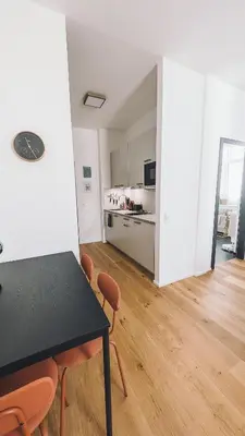 Küche/Küchenzeile in der Unterkunft Suite 13 Orange Wood mit verschiedenen Schlafmöglichkeiten