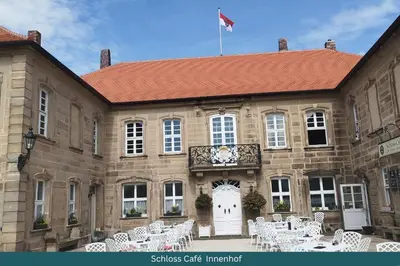 Das Gebäude in dem sich das Hotel befindet