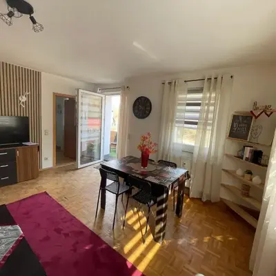 Super Monteurwohnung mit Balkon und Parkplatz
