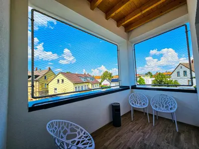 Ein Balkon oder eine Terrasse in der Unterkunft Werwein Stay