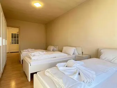 Ein Bett oder Betten in einem Zimmer der Unterkunft SWF121 - Gemütliche Monteurwohnung Übergangswohnung