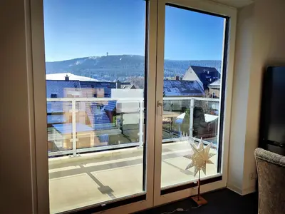 Ein allgemeiner Bergblick oder ein Berglick von der Ferienwohnung aus