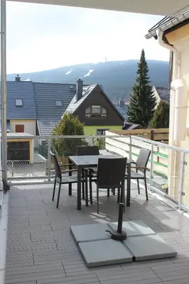 Ein allgemeiner Bergblick oder ein Berglick von der Ferienwohnung aus