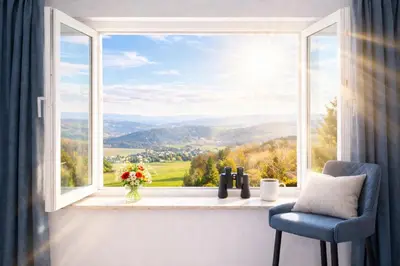 Ein allgemeiner Bergblick oder ein Berglick von der Ferienwohnung aus