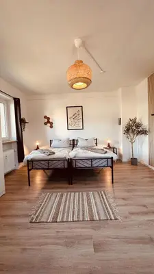 Ein Bett oder Betten in einem Zimmer der Unterkunft Apartment mit Netflix - Parken - Küche - Bad