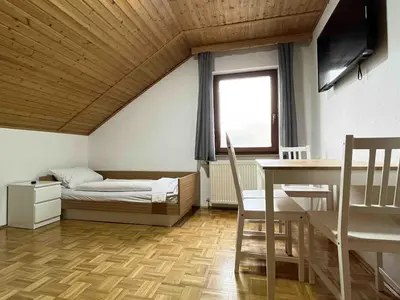 Ein Bett oder Betten in einem Zimmer der Unterkunft SAD503 - Praktische Monteurwohnung
