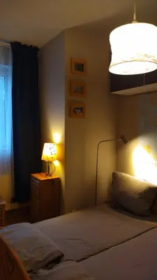 Ein Bett oder Betten in einem Zimmer der Unterkunft Taler's Place Auerbach - Self Check In
